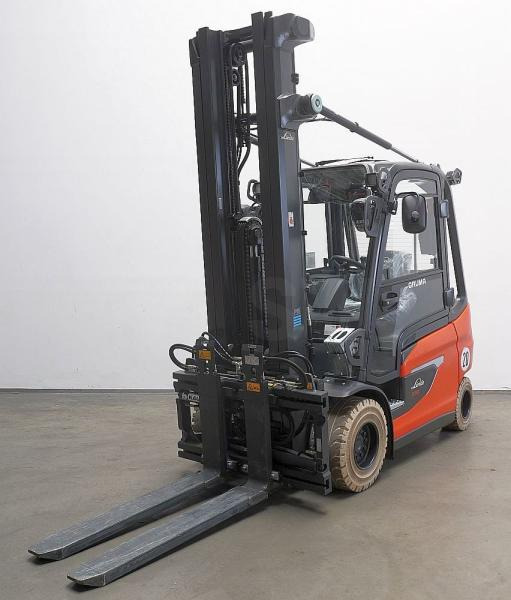 Linde E 30 1252 - رافعة شوكية كهربائية: صور 1 Linde E 30 1252 - رافعة شوكية كهربائية: صور 1