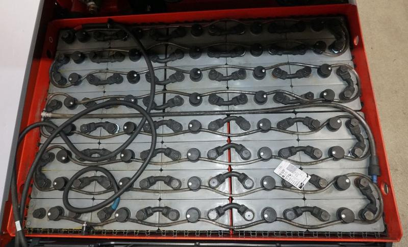Linde E 30 387 - رافعة شوكية كهربائية: صور 5 Linde E 30 387 - رافعة شوكية كهربائية: صور 5