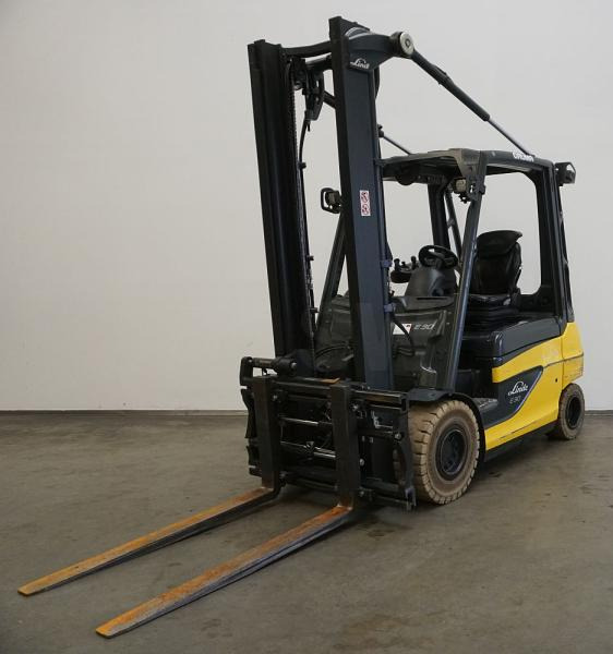 Linde E 30 387 - رافعة شوكية كهربائية: صور 1 Linde E 30 387 - رافعة شوكية كهربائية: صور 1