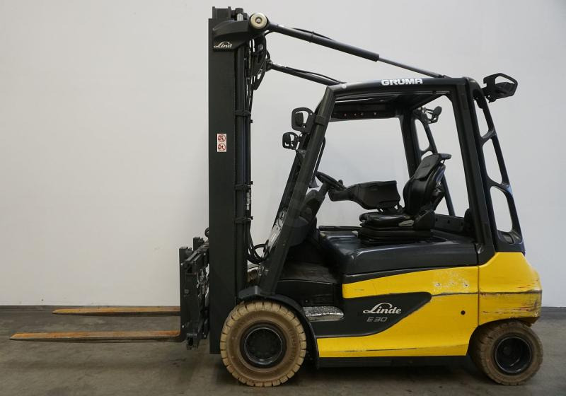 Linde E 30 387 - رافعة شوكية كهربائية: صور 4 Linde E 30 387 - رافعة شوكية كهربائية: صور 4