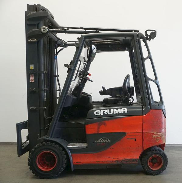 Linde E 30/600 H 387 - رافعة شوكية كهربائية: صور 4 Linde E 30/600 H 387 - رافعة شوكية كهربائية: صور 4