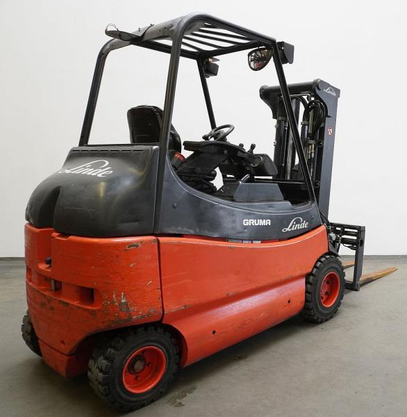 Linde E 30/600 S 336-03 - رافعة شوكية كهربائية: صور 2 Linde E 30/600 S 336-03 - رافعة شوكية كهربائية: صور 2