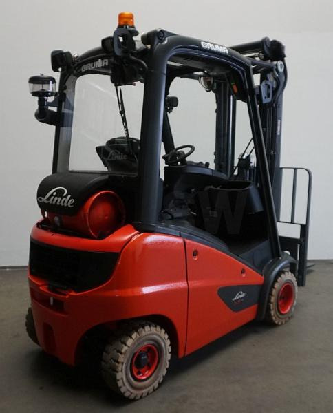 Linde H 18 T EVO 391-00 - رافعة شوكية تعمل بالغاز: صور 3 Linde H 18 T EVO 391-00 - رافعة شوكية تعمل بالغاز: صور 3
