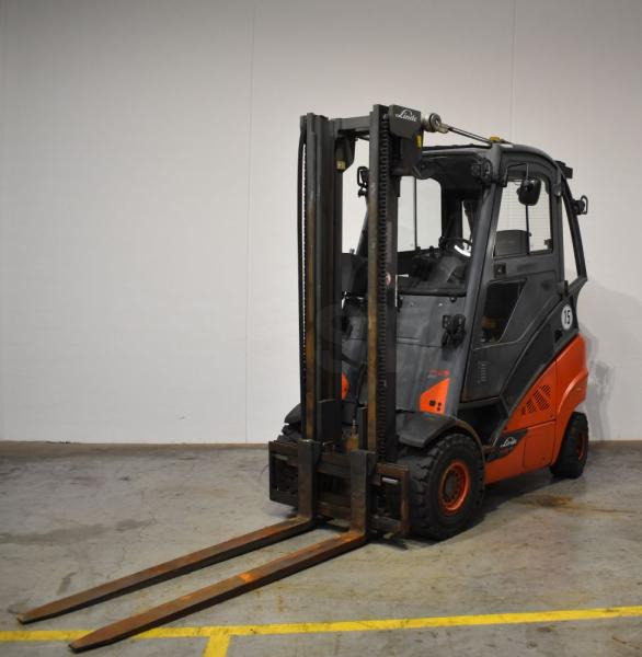 Linde H 25 T/600 EVO 393-02 - رافعة شوكية تعمل بالغاز: صور 1 Linde H 25 T/600 EVO 393-02 - رافعة شوكية تعمل بالغاز: صور 1