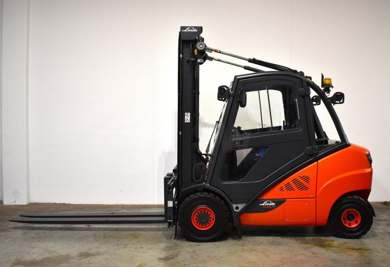 Linde H 35 D (3B) EVO 393-02 - رافعة شوكية ديزل: صور 4 Linde H 35 D (3B) EVO 393-02 - رافعة شوكية ديزل: صور 4