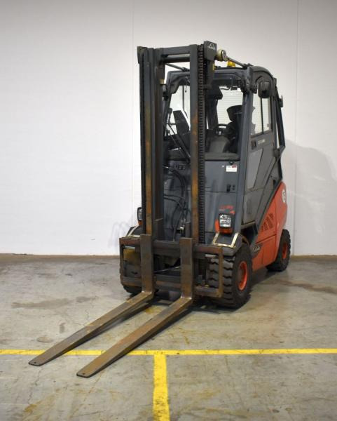 Linde H 35 T EVO 393-02 - رافعة شوكية تعمل بالغاز: صور 1 Linde H 35 T EVO 393-02 - رافعة شوكية تعمل بالغاز: صور 1