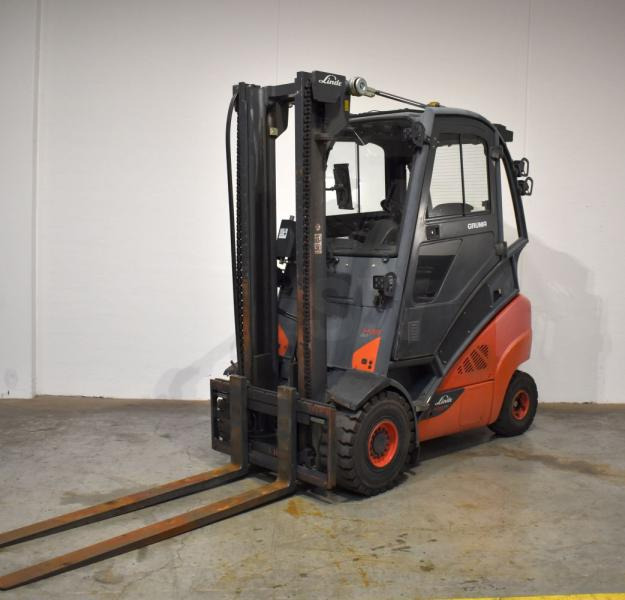 Linde H 35 T EVO 393-02 - رافعة شوكية تعمل بالغاز: صور 1 Linde H 35 T EVO 393-02 - رافعة شوكية تعمل بالغاز: صور 1