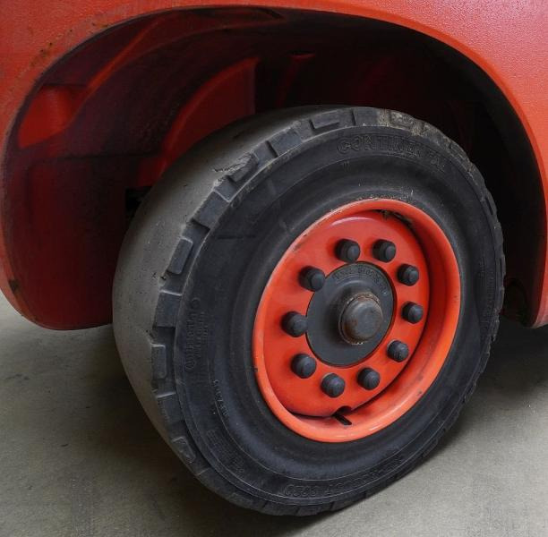 Linde H 40 T EVO 394-02 - رافعة شوكية تعمل بالغاز: صور 5 Linde H 40 T EVO 394-02 - رافعة شوكية تعمل بالغاز: صور 5