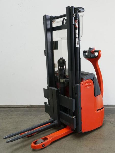 Linde L 10 379 - معدات تكديس: صور 2 Linde L 10 379 - معدات تكديس: صور 2