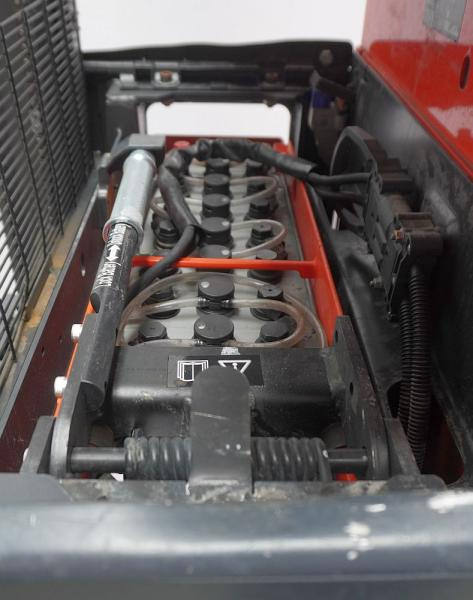 Linde L 14 R 1174 - معدات تكديس: صور 4 Linde L 14 R 1174 - معدات تكديس: صور 4