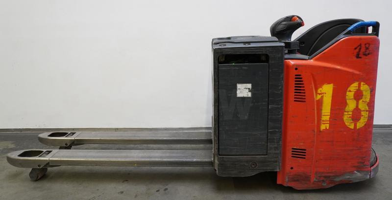 Linde T 20 SP 131 - معدات الرفع منخفض المستوى: صور 4 Linde T 20 SP 131 - معدات الرفع منخفض المستوى: صور 4