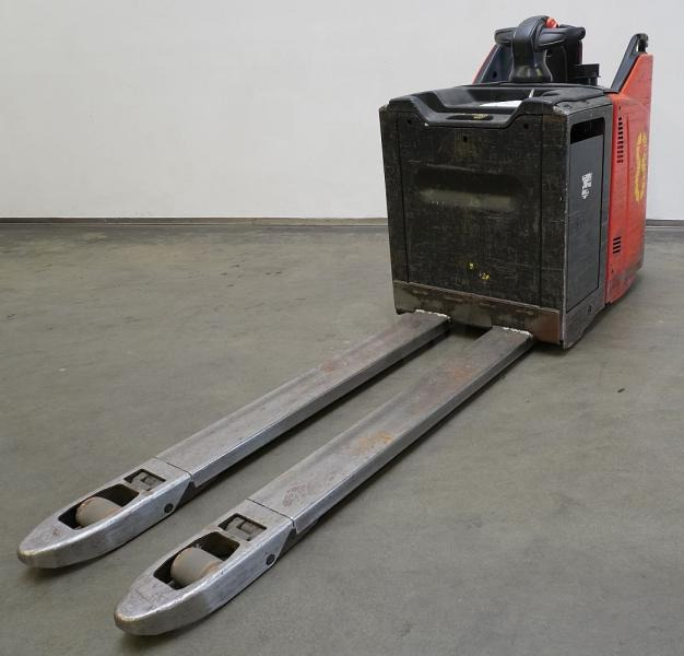Linde T 20 SP 131 - معدات الرفع منخفض المستوى: صور 2 Linde T 20 SP 131 - معدات الرفع منخفض المستوى: صور 2