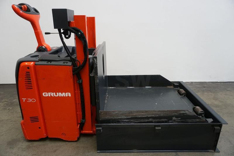 Linde T 30 131 - معدات الرفع منخفض المستوى: صور 2 Linde T 30 131 - معدات الرفع منخفض المستوى: صور 2