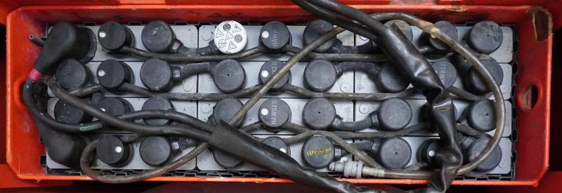 Linde T 50 131 - معدات الرفع منخفض المستوى: صور 4 Linde T 50 131 - معدات الرفع منخفض المستوى: صور 4