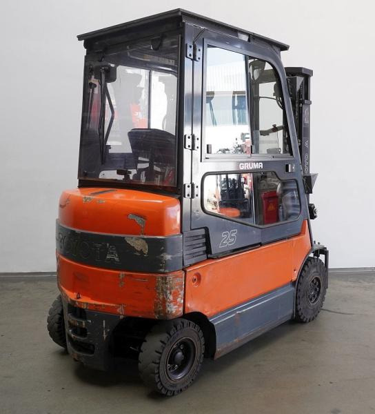 Toyota 7FBMF25 - رافعة شوكية كهربائية: صور 2 Toyota 7FBMF25 - رافعة شوكية كهربائية: صور 2