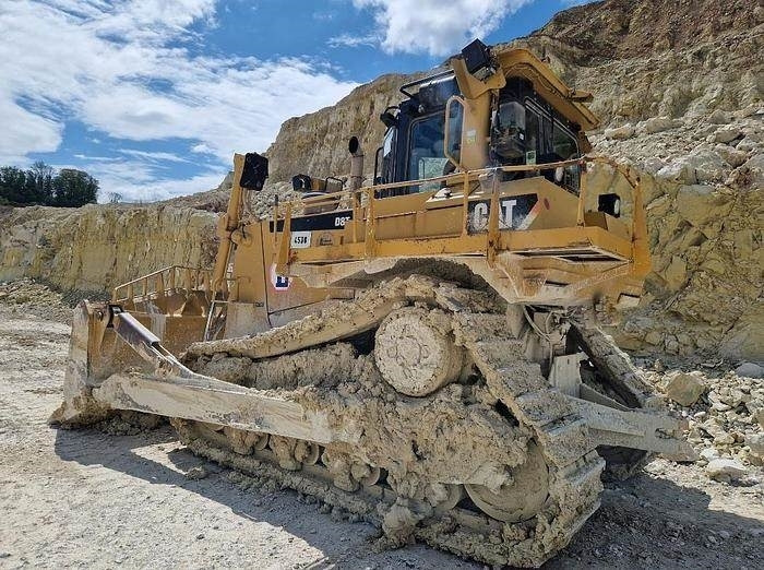 CAT D8T - بلدوزر: صور 1 CAT D8T - بلدوزر: صور 1