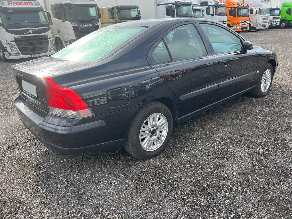 Volvo R + S60 serie 4044 - سيارة: صور 3 Volvo R + S60 serie 4044 - سيارة: صور 3