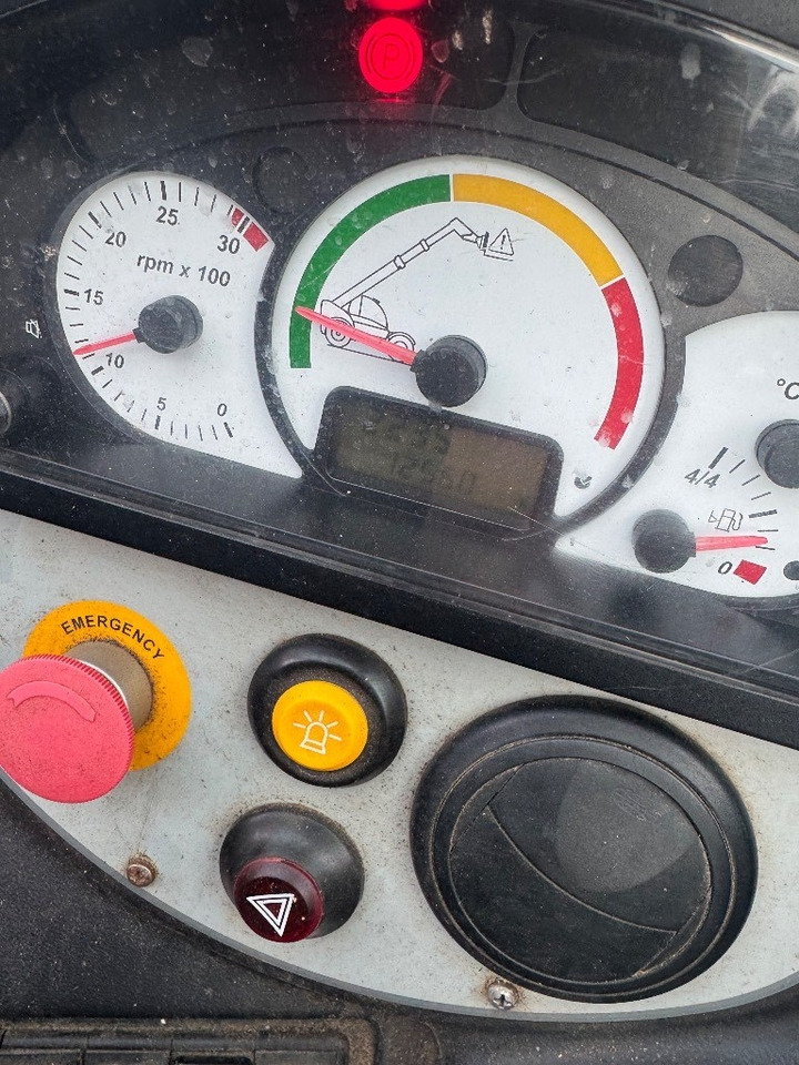 رافعة تلسكوبية Dieci Apollo 25.6: صور 8