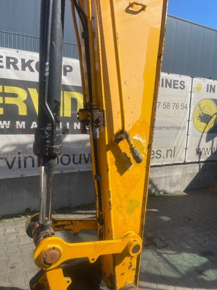 JCB JS 175 W - حفارة على عجلات: صور 4 JCB JS 175 W - حفارة على عجلات: صور 4