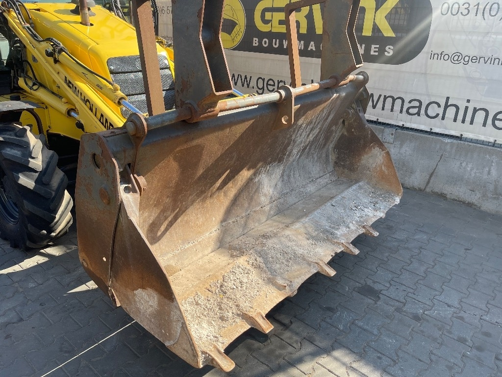 New Holland LB 110 - حفار متعدد الاستخدام: صور 2 New Holland LB 110 - حفار متعدد الاستخدام: صور 2