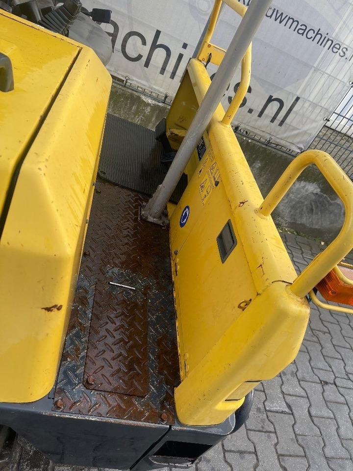 Yanmar C 30 R - شاحنة قلابة صغيرة: صور 4 Yanmar C 30 R - شاحنة قلابة صغيرة: صور 4