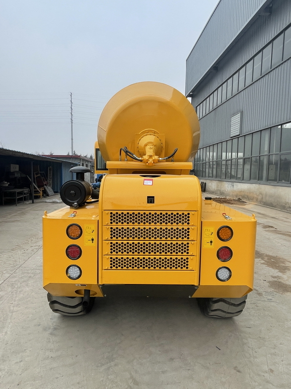 QINGDAO PROMISING 3.5CBM Concrete Mixer Truck with Self-Loading Bucket CML350 - شاحنة خلاطة خرسانة: صور 4 QINGDAO PROMISING 3.5CBM Concrete Mixer Truck with Self-Loading Bucket CML350 - شاحنة خلاطة خرسانة: صور 4