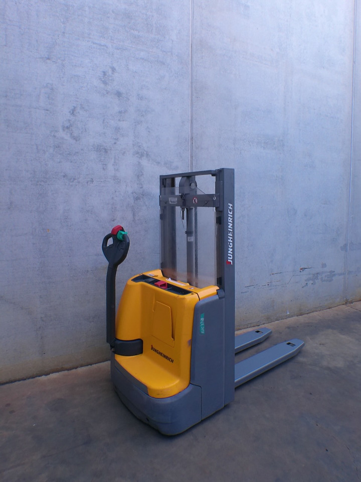 Jungheinrich EJC 110 250 ZT Li-Ion - معدات تكديس: صور 3 Jungheinrich EJC 110 250 ZT Li-Ion - معدات تكديس: صور 3