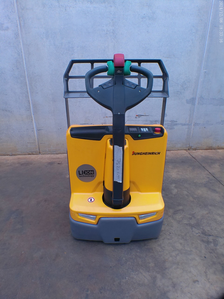Jungheinrich EJE 116 LI-ION - معدات الرفع منخفض المستوى: صور 5 Jungheinrich EJE 116 LI-ION - معدات الرفع منخفض المستوى: صور 5
