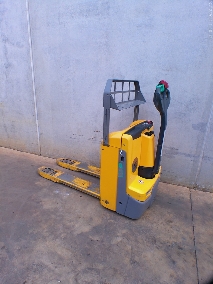 Jungheinrich EJE 116 LI-ION - معدات الرفع منخفض المستوى: صور 1 Jungheinrich EJE 116 LI-ION - معدات الرفع منخفض المستوى: صور 1