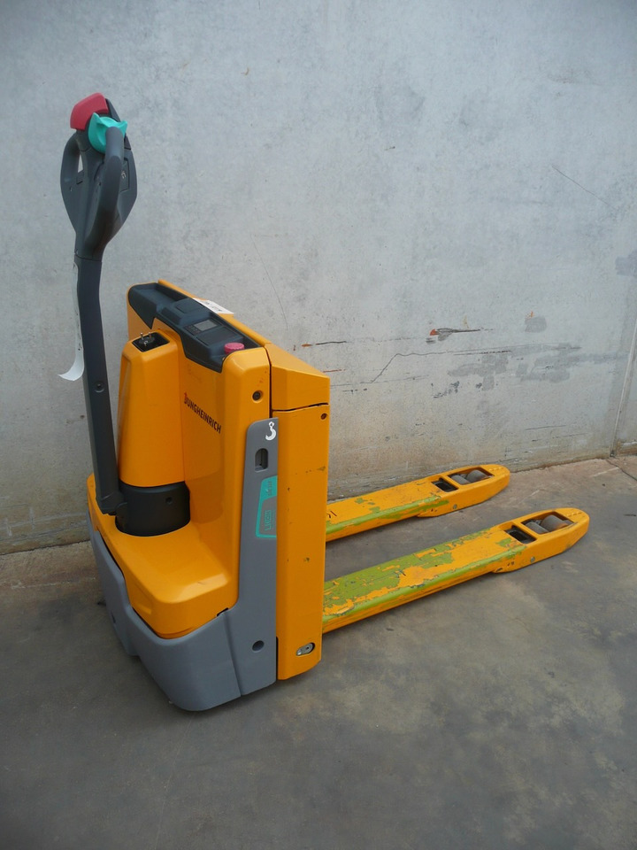 Jungheinrich EJE 116i LI-ION - معدات الرفع منخفض المستوى: صور 3 Jungheinrich EJE 116i LI-ION - معدات الرفع منخفض المستوى: صور 3