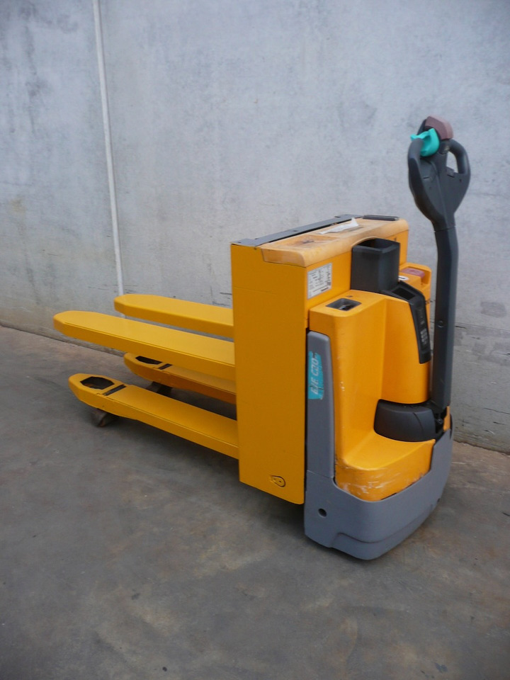 Jungheinrich EJE C20 - معدات الرفع منخفض المستوى: صور 1 Jungheinrich EJE C20 - معدات الرفع منخفض المستوى: صور 1