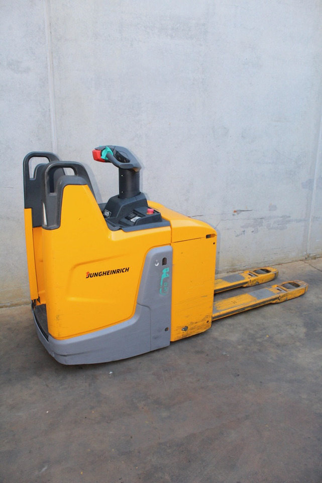 Jungheinrich ERE 120 LI-ION - معدات الرفع منخفض المستوى: صور 3 Jungheinrich ERE 120 LI-ION - معدات الرفع منخفض المستوى: صور 3
