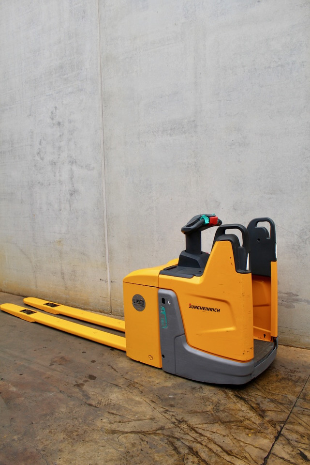 Jungheinrich ERE 125 LI-ION - معدات الرفع منخفض المستوى: صور 1 Jungheinrich ERE 125 LI-ION - معدات الرفع منخفض المستوى: صور 1