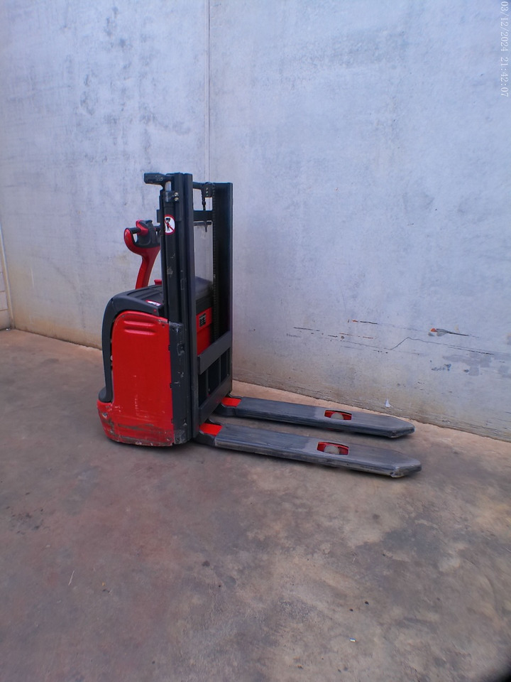 Linde L 10 - معدات تكديس: صور 4 Linde L 10 - معدات تكديس: صور 4