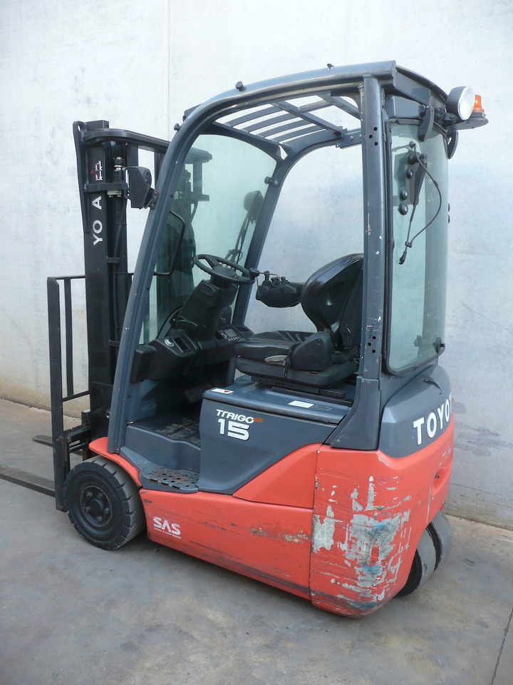 Toyota 8FBE15T - رافعة شوكية كهربائية: صور 4 Toyota 8FBE15T - رافعة شوكية كهربائية: صور 4