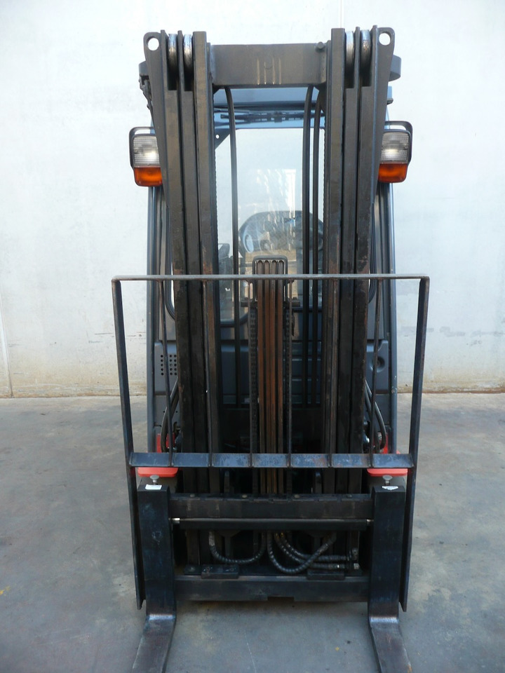 Toyota 8FBE15T - رافعة شوكية كهربائية: صور 5 Toyota 8FBE15T - رافعة شوكية كهربائية: صور 5