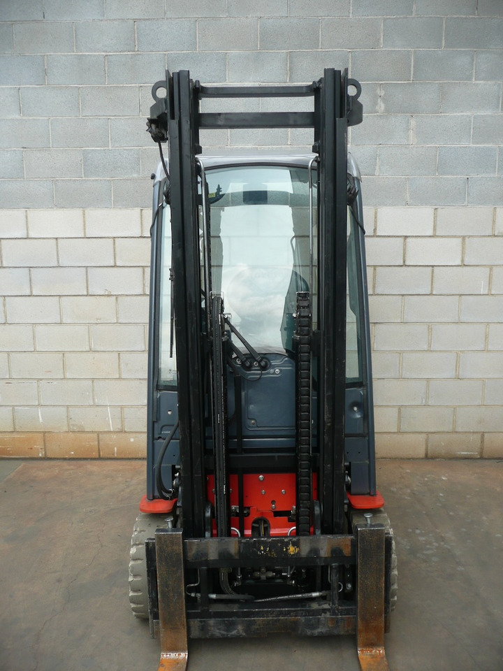 Toyota 8FBE16T - رافعة شوكية كهربائية: صور 5 Toyota 8FBE16T - رافعة شوكية كهربائية: صور 5