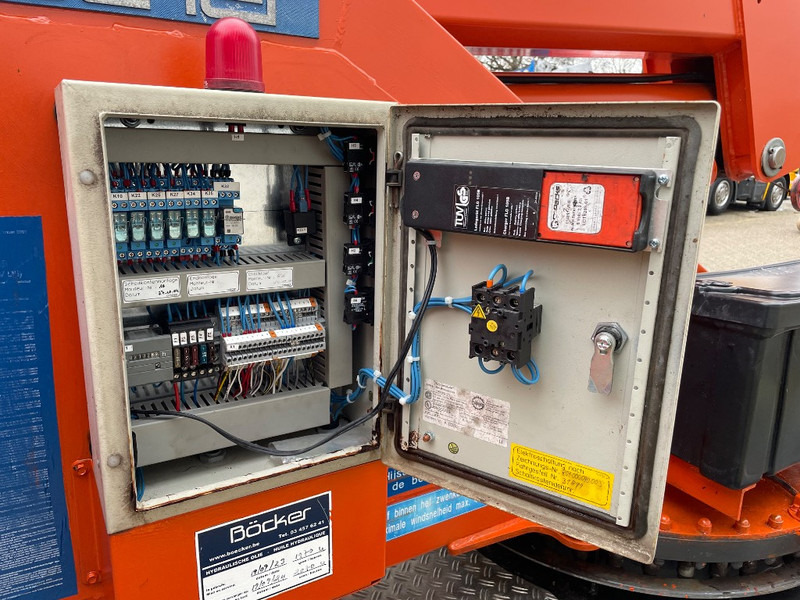 Böcker AHK 27-1200 - رافعة لجميع التضاريس: صور 4 Böcker AHK 27-1200 - رافعة لجميع التضاريس: صور 4