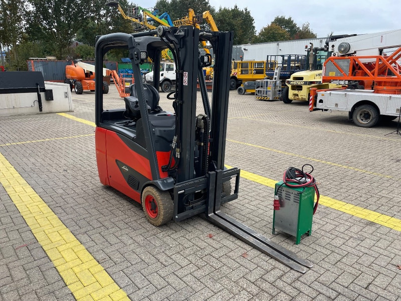 Linde E 16 H-02 - رافعة شوكية كهربائية: صور 4 Linde E 16 H-02 - رافعة شوكية كهربائية: صور 4