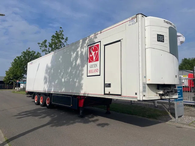 Schmitz Cargobull Frigo Thermoking SLX 2x lift axle MOT 02-2026 - متساوي نصف مقطورة: صور 3 Schmitz Cargobull Frigo Thermoking SLX 2x lift axle MOT 02-2026 - متساوي نصف مقطورة: صور 3