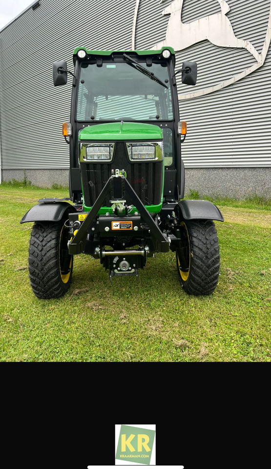 2032R John Deere - جرار صغير: صور 4 2032R John Deere - جرار صغير: صور 4