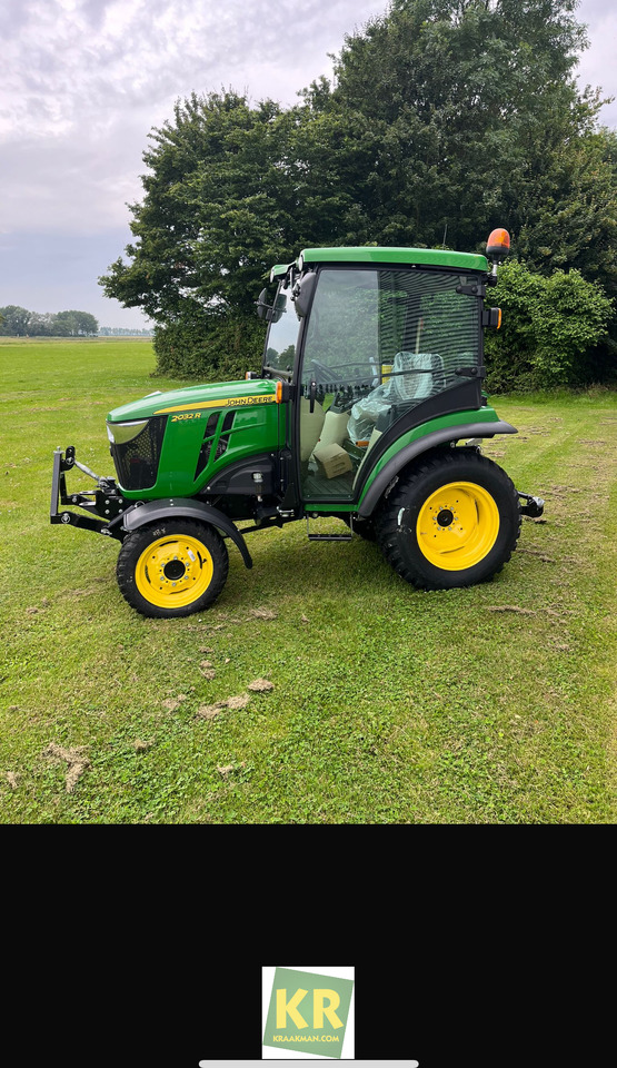2032R John Deere - جرار صغير: صور 1 2032R John Deere - جرار صغير: صور 1