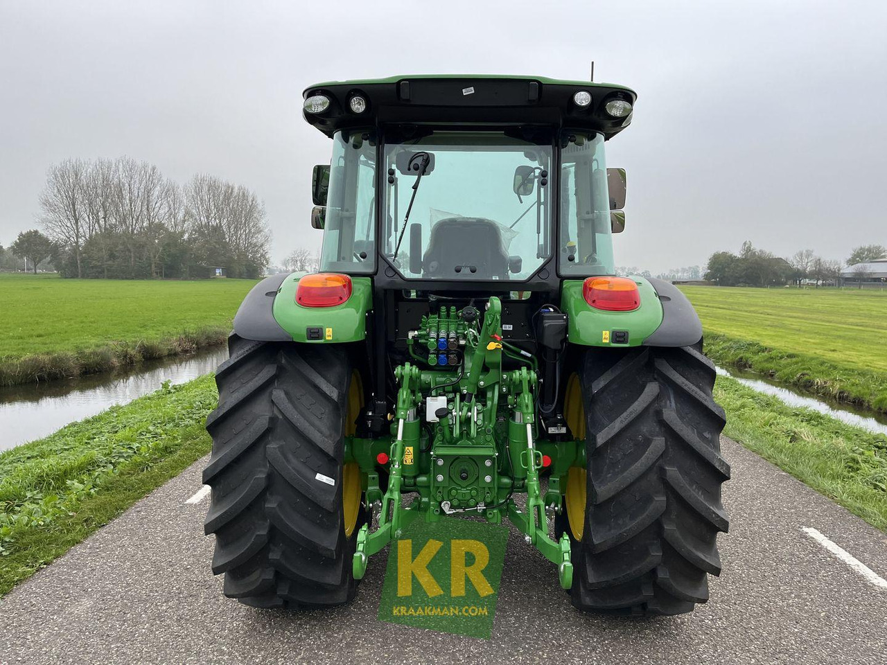5095M John Deere - جرار: صور 4 5095M John Deere - جرار: صور 4