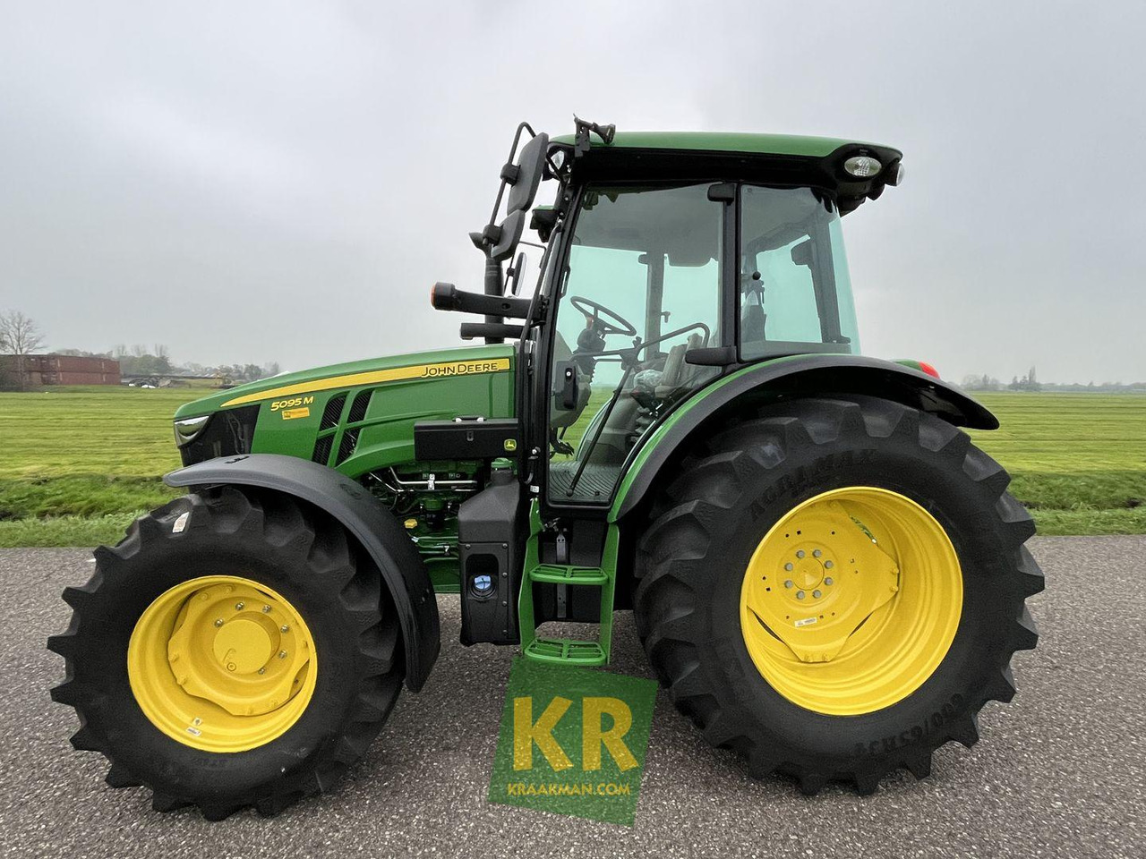 5095M John Deere - جرار: صور 2 5095M John Deere - جرار: صور 2