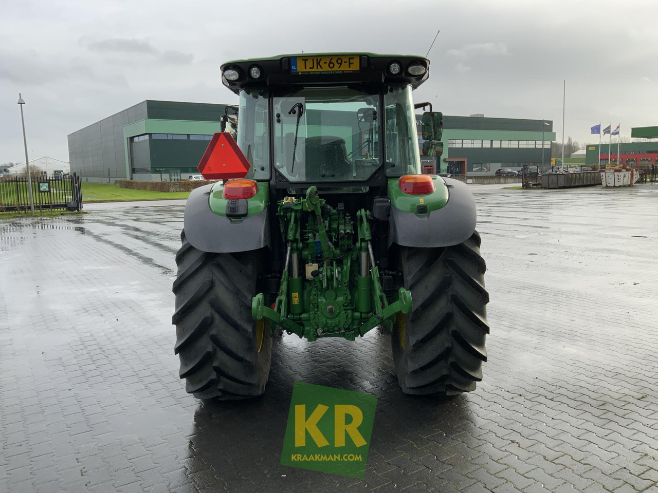 5125R John Deere - جرار: صور 5 5125R John Deere - جرار: صور 5