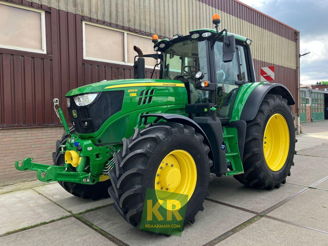 6155M John Deere - جرار: صور 2 6155M John Deere - جرار: صور 2