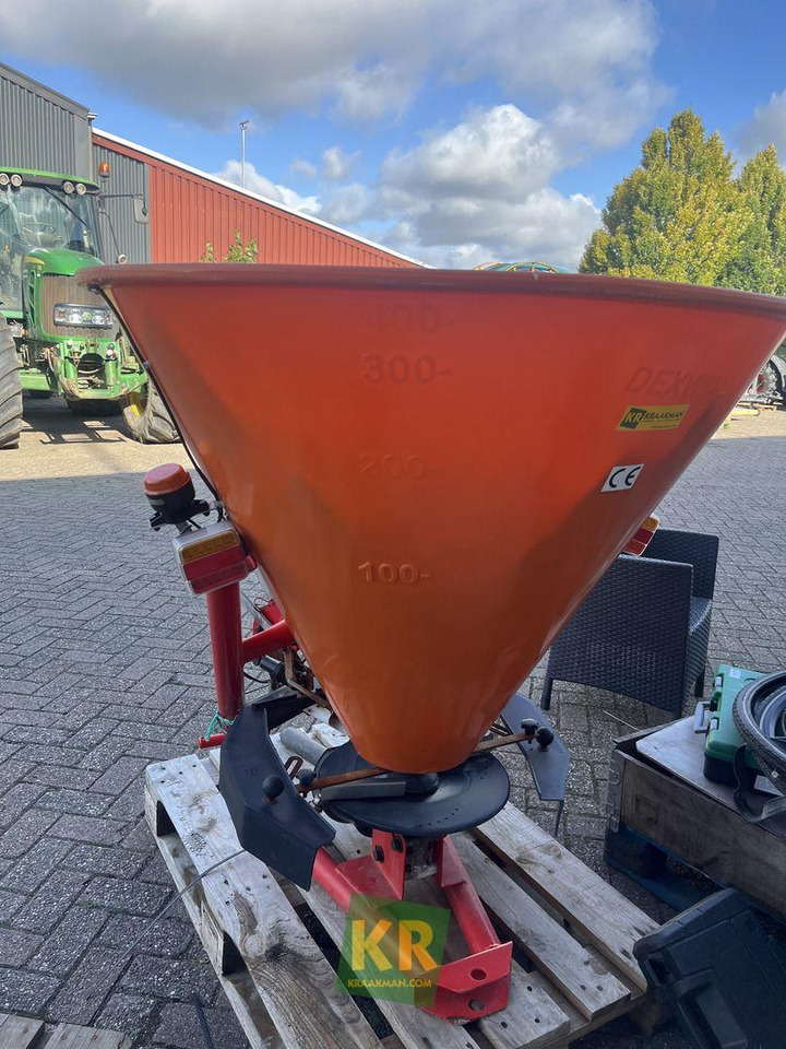 Agromet Overig - آلة رش الأسمدة: صور 1 Agromet Overig - آلة رش الأسمدة: صور 1