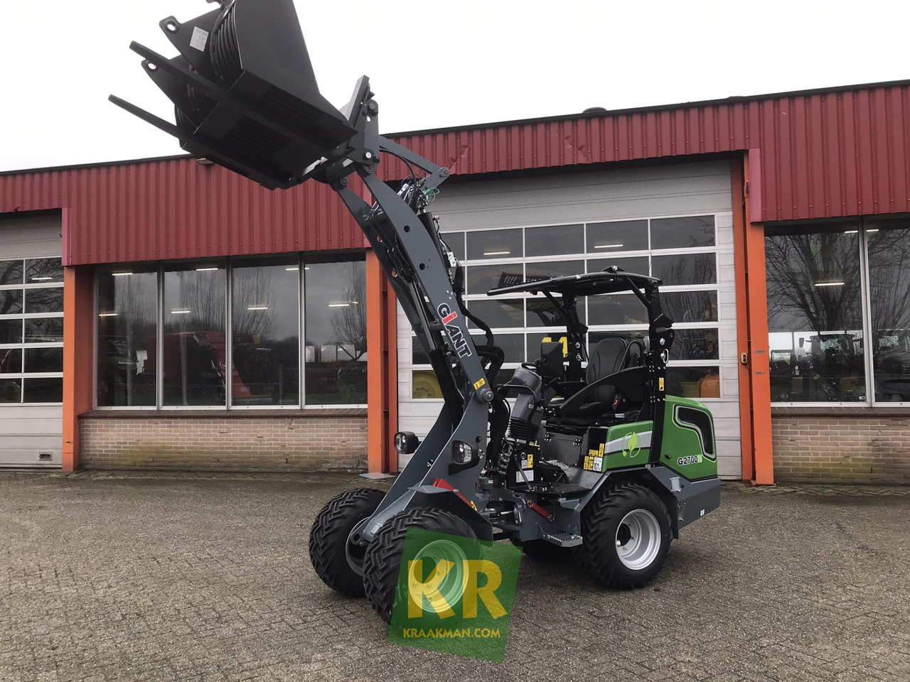 G2700E Giant  - لودر مفصلي صغير: صور 2 G2700E Giant  - لودر مفصلي صغير: صور 2