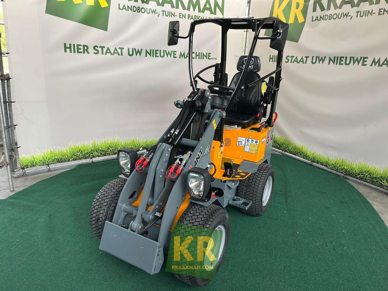 Giant G1200  - لودر مفصلي صغير: صور 2 Giant G1200  - لودر مفصلي صغير: صور 2