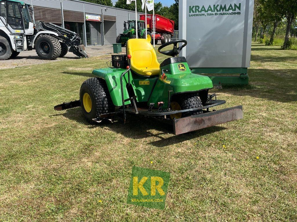 John Deere 1200A bunkerrake - معدات الحدائق: صور 2 John Deere 1200A bunkerrake - معدات الحدائق: صور 2